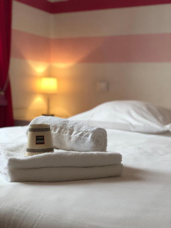 Enzo Hotels Neufchateau By Kyriad Direct Екстериор снимка
