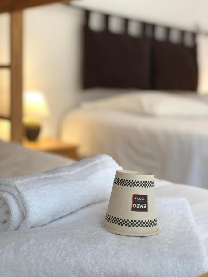 Enzo Hotels Neufchateau By Kyriad Direct Екстериор снимка