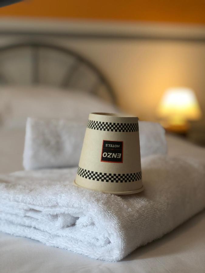 Enzo Hotels Neufchateau By Kyriad Direct Екстериор снимка